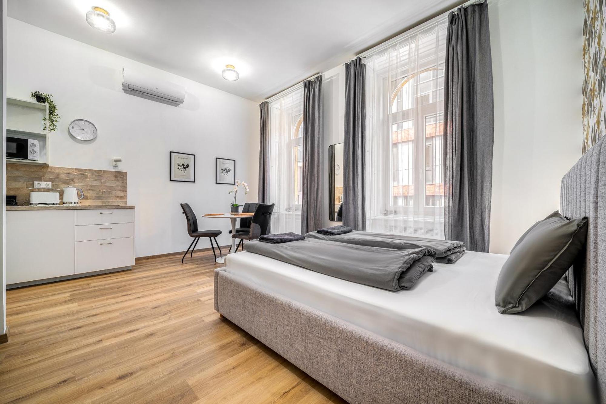 Bazilika-D45 Premium Suites Budapest Bagian luar foto