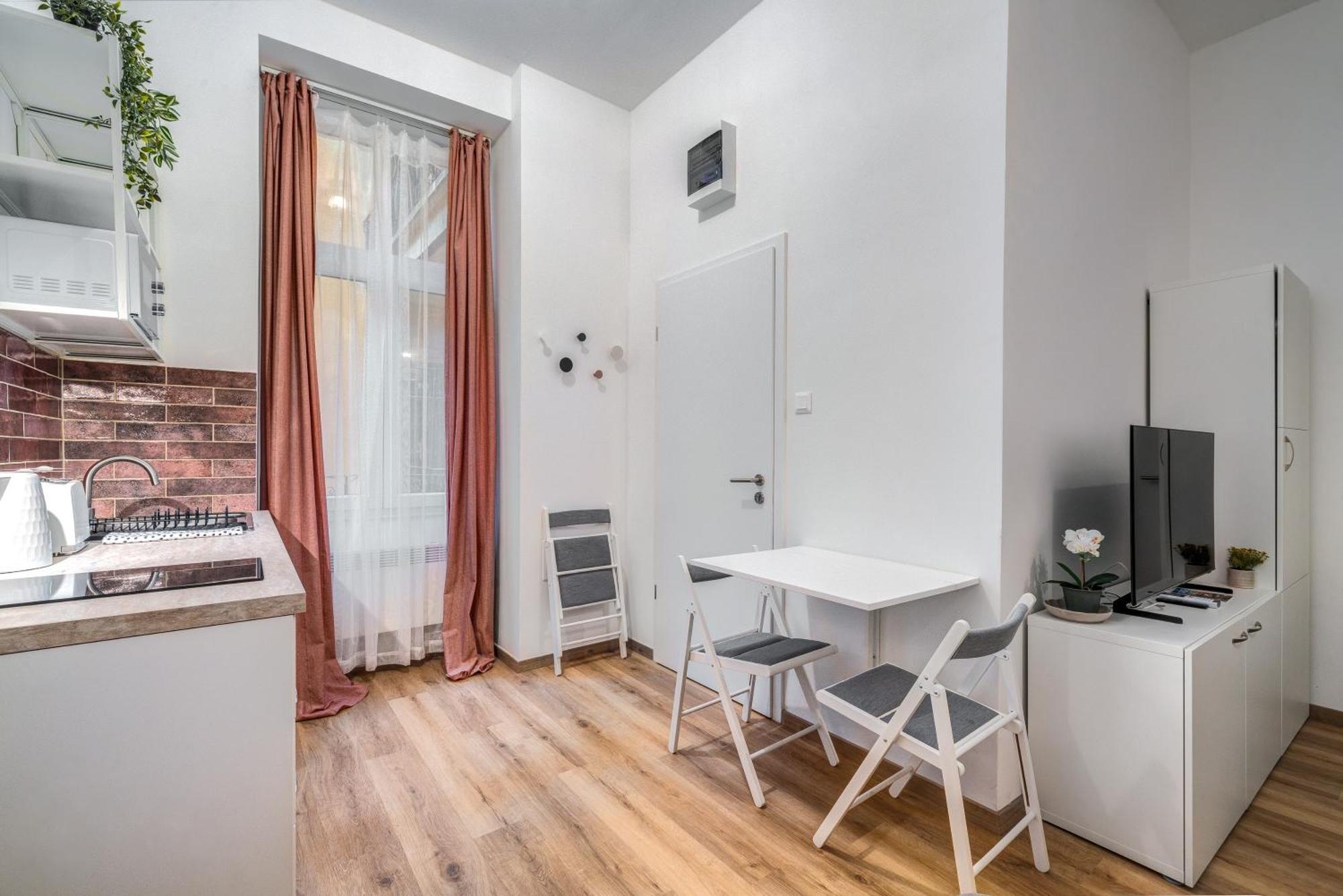 Bazilika-D45 Premium Suites Budapest Bagian luar foto